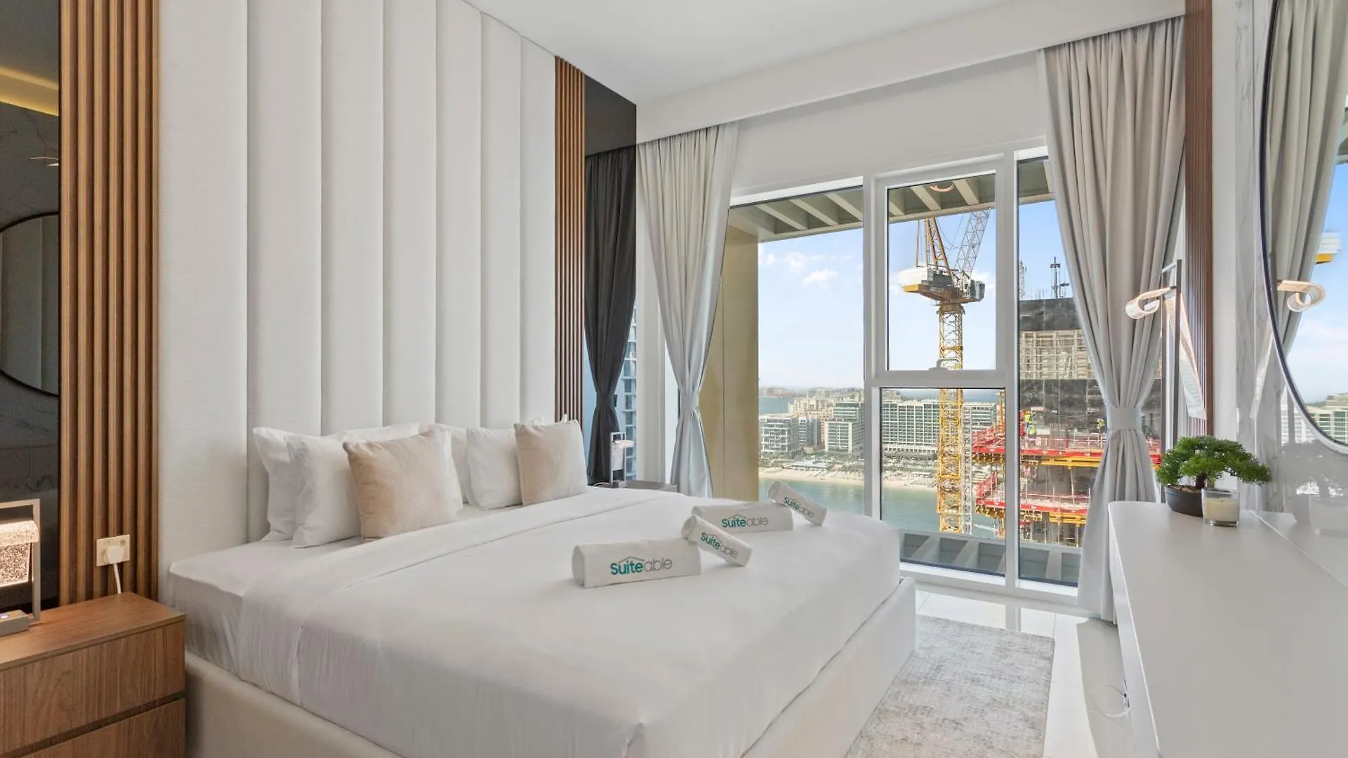Coastal Elegance 1-Bedroom In Grand Bleu Dubai